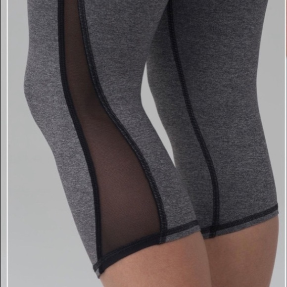 Lululemon Train Times crop leggings size 6 - Picture 7 of 8